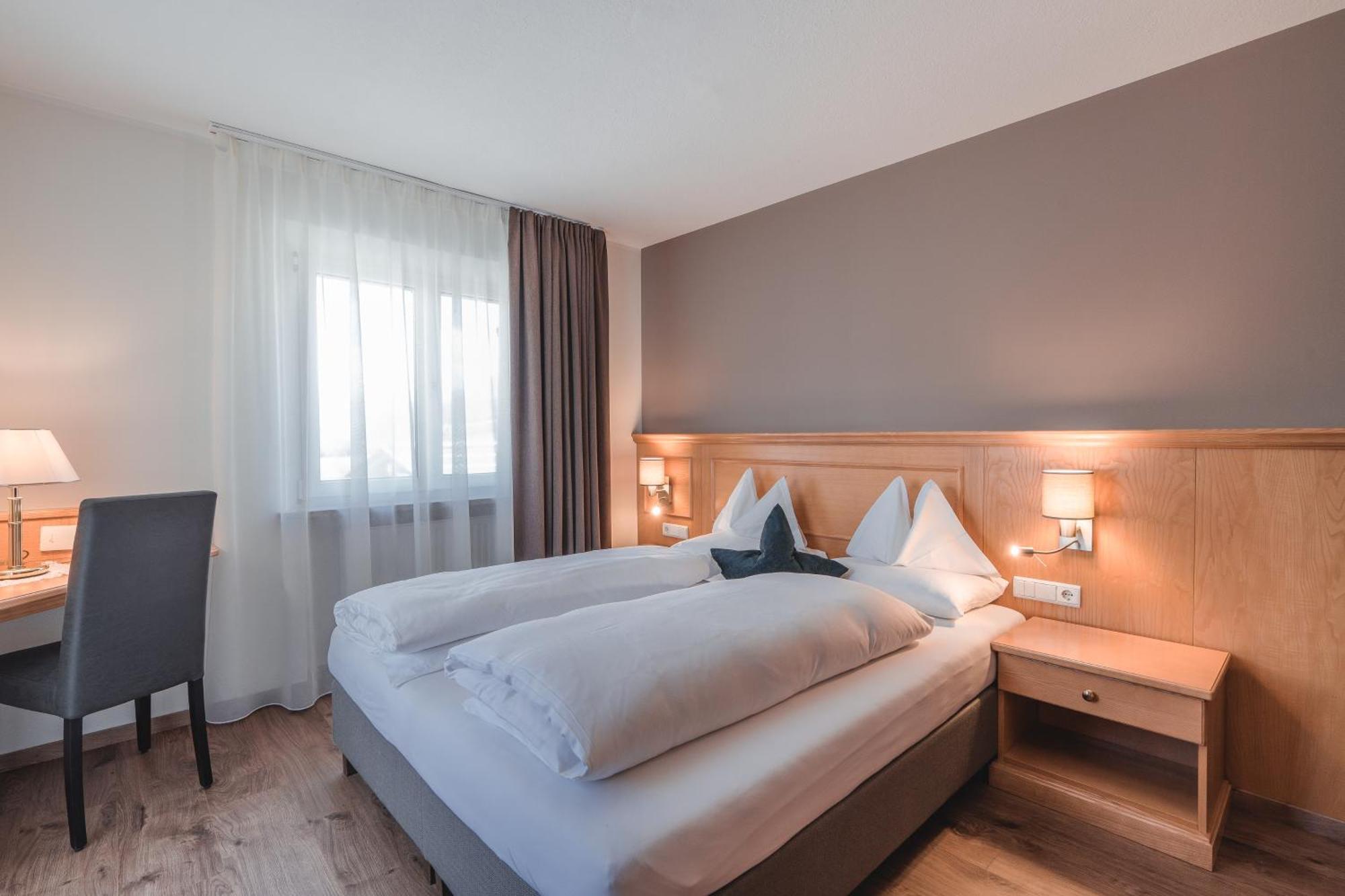Hotel Reischach Brunico Luaran gambar