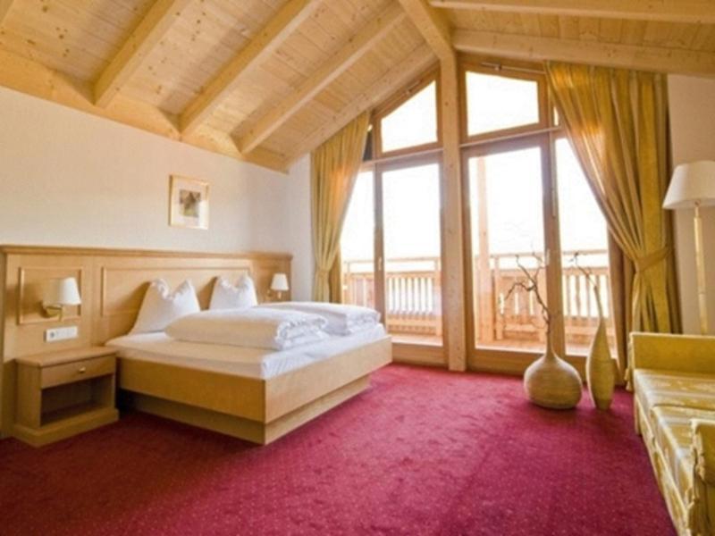 Hotel Reischach Brunico Luaran gambar