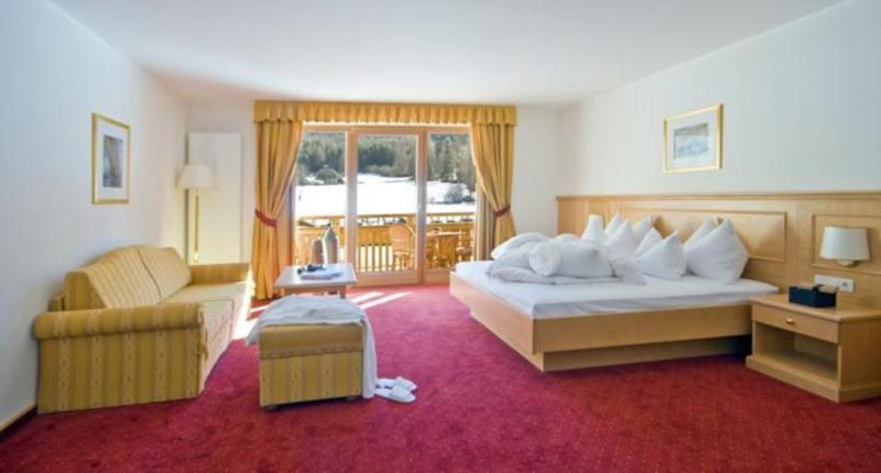 Hotel Reischach Brunico Luaran gambar