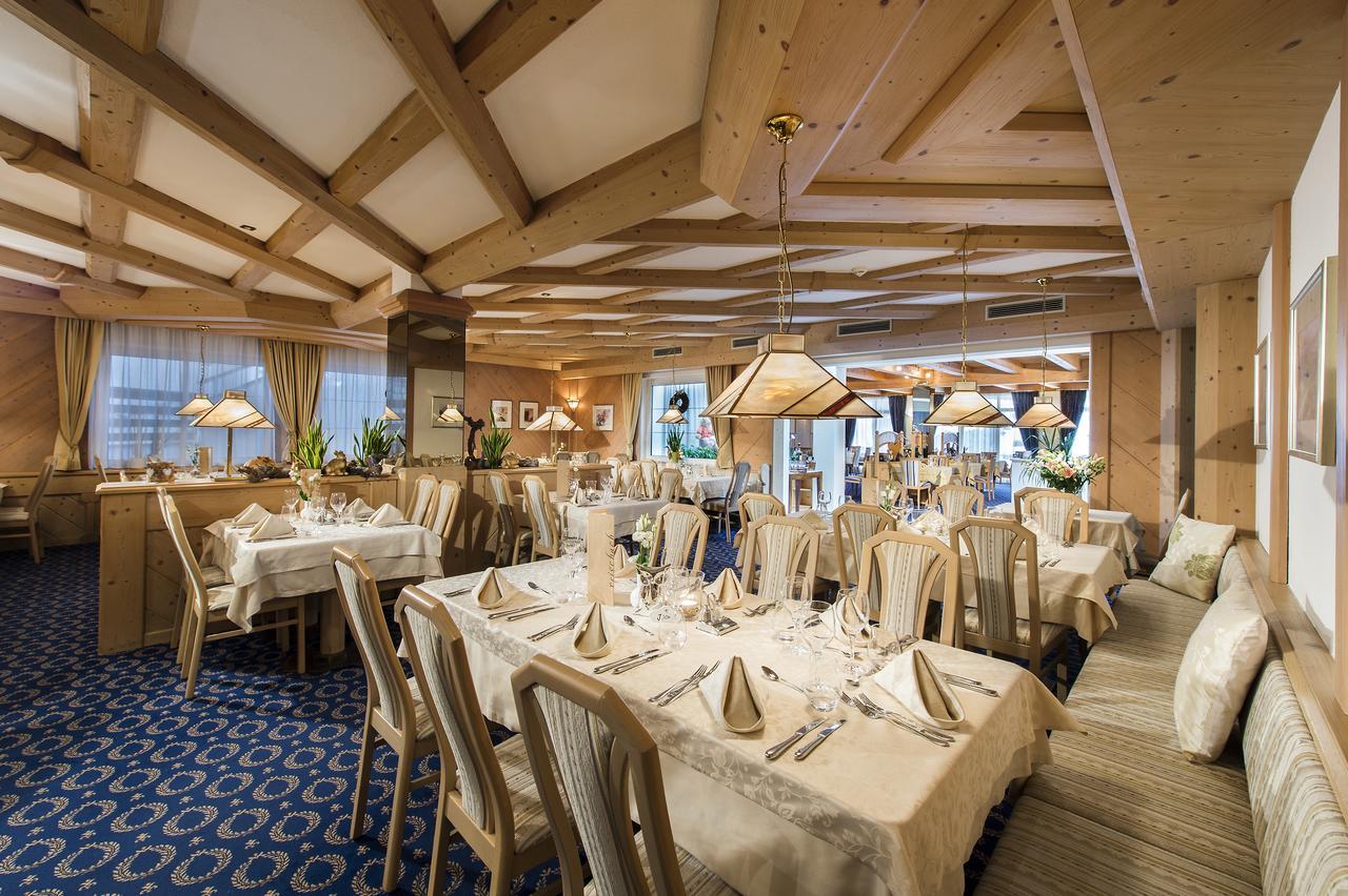 Hotel Reischach Brunico Luaran gambar
