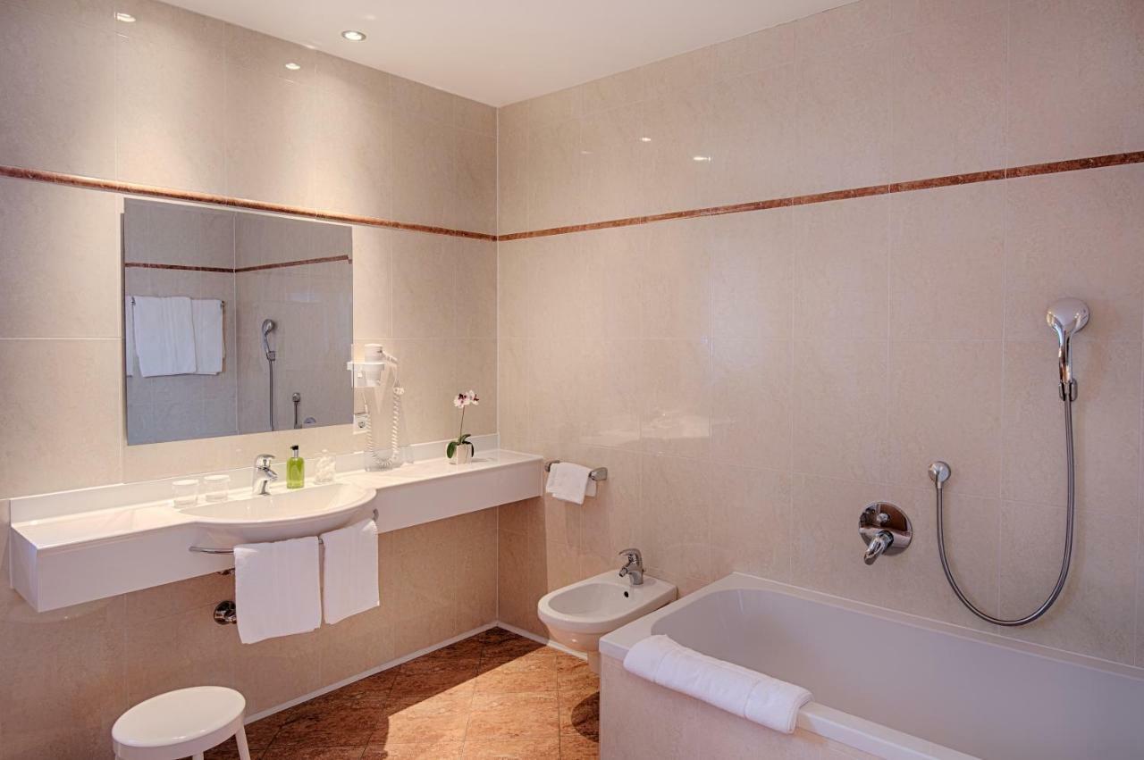 Hotel Reischach Brunico Luaran gambar